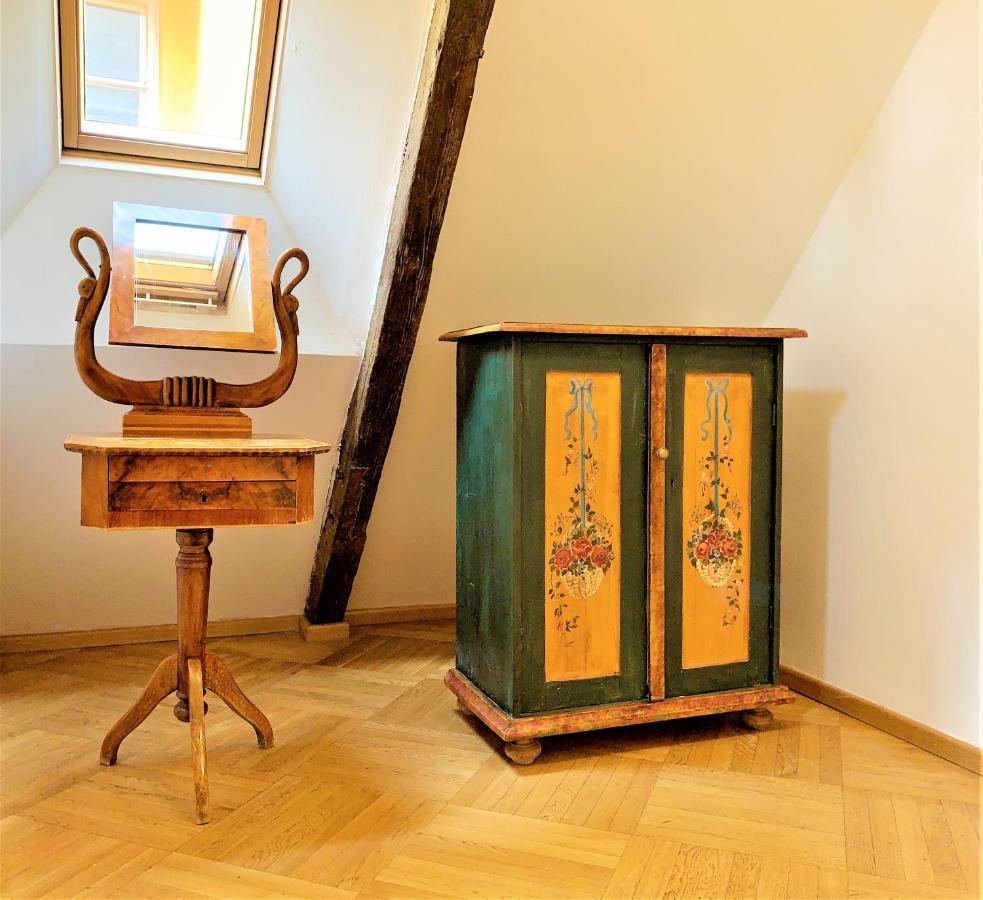 Small Luxury Palace Praha